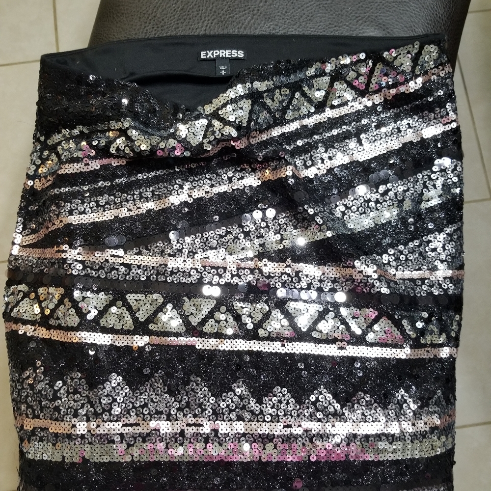 Express sequence skirt - Picture 4 of 4
